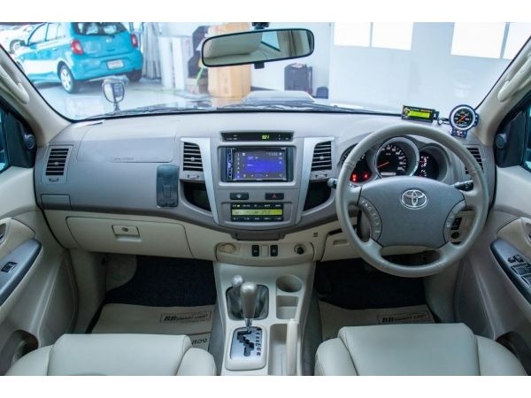 2005 TOYOTA FORTUNER 3.0 V 4 WD ผ่อน 4,794 บาท ถึงสิ้นปีนี้ รูปที่ 4