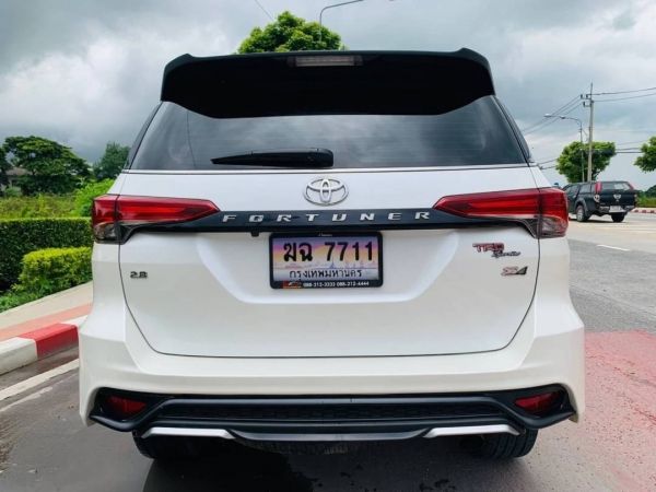 ฟรีดาวน์ TOYOTA FORTUNER 2.8 TRD SPORTIVO BLACK TOP 4WD 2019 รูปที่ 4