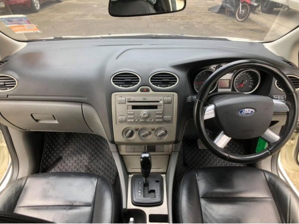 2011 Ford Focus 1.8 Finesse Hatchback AT ผ่อนเพียง 4,xxx เท่านั้น รูปที่ 4