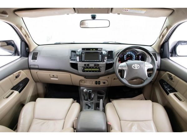 2012 TOYOTA FORTUNER 3.0 V  4WD ขับฟรีดอกเบี้ย 1 ปี (ผ่อน 0% 12 เดือน) รูปที่ 4