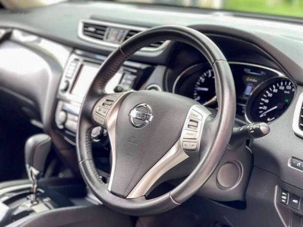 2017 NISSAN X-TRAIL 2.0V HYBRID​ 4WD รูปที่ 4