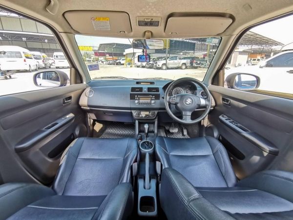 2010 SUZUKI SWIFT 1.5 GL ฟรีดาวน์ ขับฟรี 90 วัน รูปที่ 4