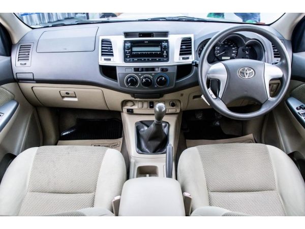 2011 TOYOTA  VIGO 2.5 E PRERUMER 4 DR รูปที่ 4