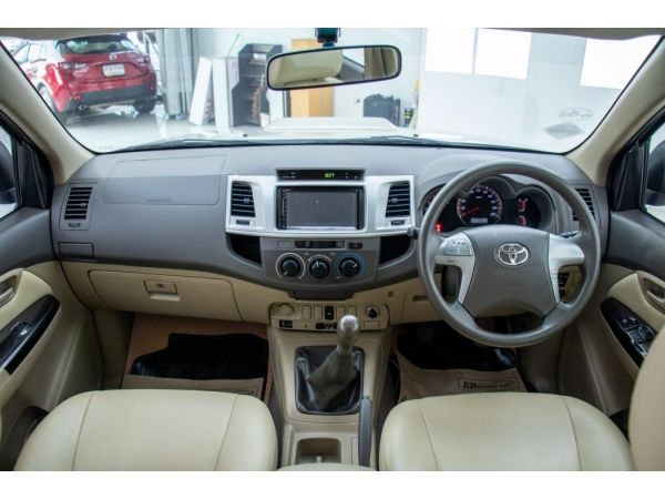 2011 TOYOTA  VIGO 4DR 2.5 G  ผ่อน 3,898 บาท จนถึงสิ้นปีนี้ รูปที่ 4