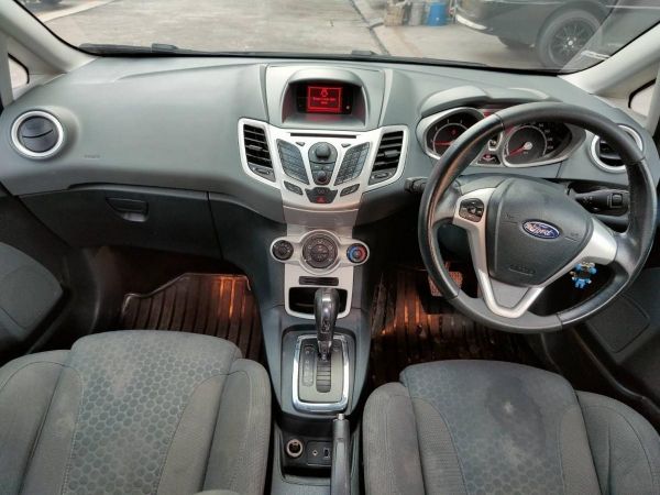 2013 Ford Fiesta 1.5S sport ผ่อนเพียง 4,xxx เท่านั้น รูปที่ 4