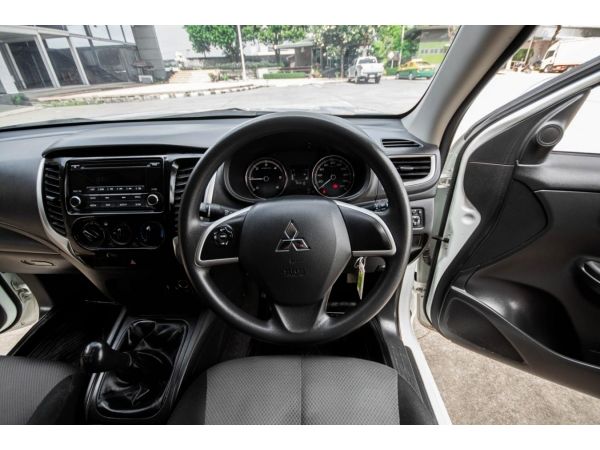 Mitsubishi Triton 2.5 GLX Cab 2020  M/T ดีเซล รูปที่ 4