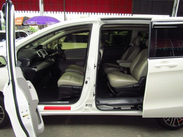 HONDA FREED 1.5E 2010/เกียร์ออโต้ ฟรีดาวน์/แถมประกันภัย รูปที่ 4