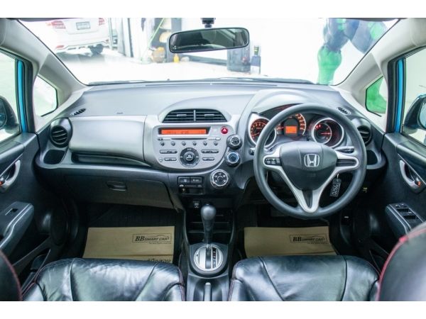 2012  HONDA JAZZ 1.5 V  ผ่อน 3,073 บาท จนถึงสิ้นปีนี้ รูปที่ 4