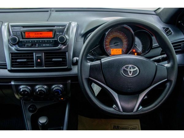 2015 TOYOTA  YARIS 1.2J  ผ่อนเพียง 3,215 บาท ถึงสิ้นปี รูปที่ 4