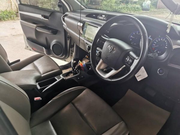 2017 Toyota Revo 2.8 G 4 WD DOUBLE CAB Pickup รูปที่ 4