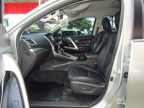 Mitsubishi pajero sport 2.4GT NAVI 2016 รูปที่ 4