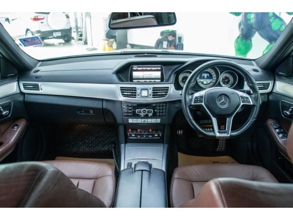 2014 Mercedes-Benz  E300 BLUETEC 2.1 AMG W212  จอง 199 บาท ส่งบัตรประชาชน รู้ผลอนุมัติใน 1 ชั่วโมง รูปที่ 4