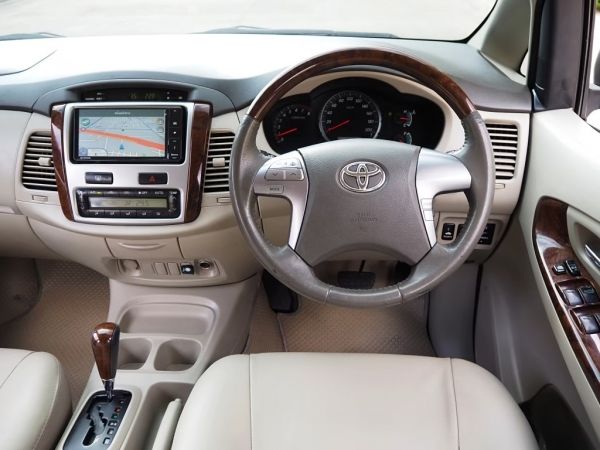 TOYOTA INNOVA 2.0 V (MNC) ปี 2014 เกียร์AUTO สภาพนางฟ้า รูปที่ 4