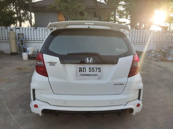 Honda Jazz 2012 รถบ้านมือเดียว รูปที่ 4