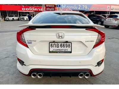 2017 Honda Civic FC 1.8EL เครดิตดีฟรีดาวน์ รูปที่ 4