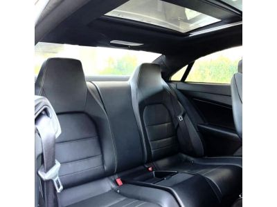 2011 BENZ E250 Coupe AMG sหลังคา SUN ROOF ออฟชั่นเต็ม E Class Coupe ไม่เคยทำให้แฟนๆเบนซ์ผิดหวัง เบนซ์คูเป้ สุดหล่อ ขับสนุก ค่าบำรุงรักษาต่ำ  รูปที่ 4