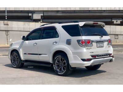 2013 TOYOTA FORTUNER 3.0 V​ TRD​ 4WD รูปที่ 4