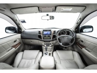 2011 TOYOTA  FORTUNER  3.0 V   ผ่อน 5,832 บาท 12 เดือนแรก รูปที่ 4