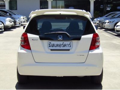 2010 HONDA JAZZ 1.5 V *ใช้เงิน 5 พันออกรถ แถมประกันภัย อนุมัติเร็ว ผ่านง่าย รูปที่ 4