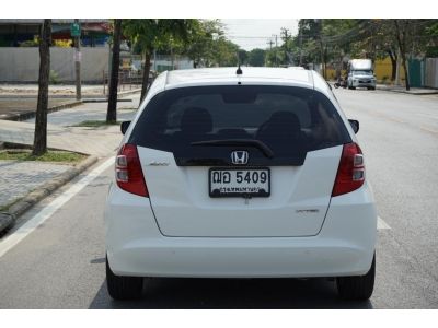 2009 Honda Jazz 1.5 V i-VTEC  สดฟรี VAT 7 % รูปที่ 4