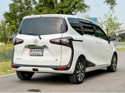 2017 TOYOTA SIENTA 1.5V เครดิตดีฟรีดาวน์ รูปที่ 4