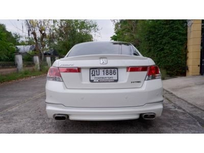 HONDA ACCORD G8  2.0 E i VTEC ปี2010 มือเดียวจากป้ายแดง ไม่เคยติดแก๊ส สภาพสวยเดิมๆทั้งคัน รูปที่ 4