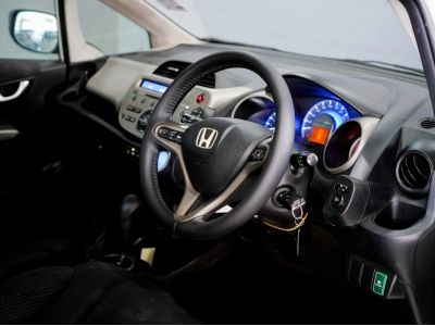 HONDA JAZZ 1.3 HYBRID เกียร์AT ปี13 รูปที่ 4