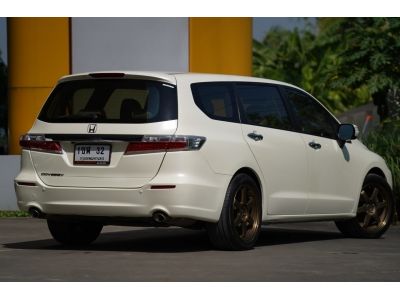 2012 HONDA ODYSSEY 2.4 JP รูปที่ 4