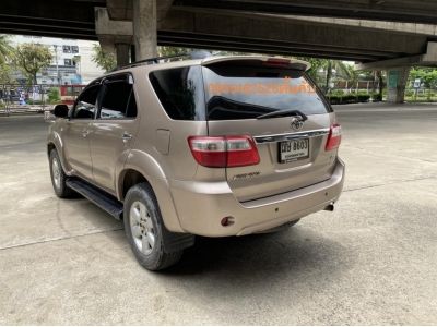 2009 TOYOYA FORTUNER 2.7 V สีน้ำตาล รถสวย ไม่มีชน เครื่องเบนซิน รูปที่ 4