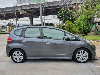 Honda jazz 1.5 SV 2011 AT รูปที่ 4