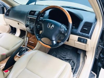 Honda Accord 3.0 vtec auto ปี 2005 รูปที่ 4