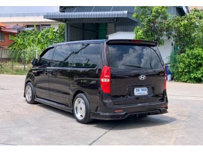 2010 HYUNDAI H-1 2.5  DELUXE ผ่อนเพียง 9,xxx เท่านั้น รูปที่ 4