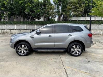 2016 Ford Everest 3.2 Titanium 4WD Top Sunroof สีเทา รูปที่ 4