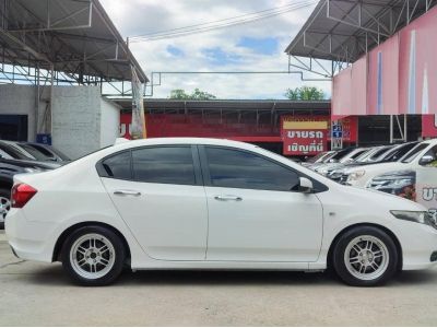 2013 Honda City 1.5V Cng โรงงาน รูปที่ 4