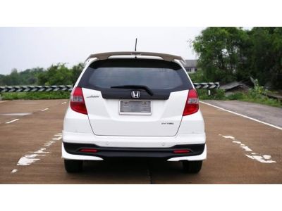 Honda Jazz 1.5 V(AS) A/T ปี2011 รูปที่ 4