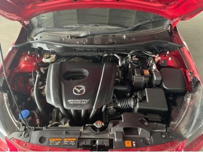 รถเก๋ง Mazda 2 1.3 Skyactiv High Connect ปี 19 AT (รถมือสอง ราคาดี เจ้าของขายเอง รถสวย สภาพดี ไมล์แท้) รูปที่ 4