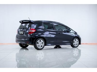 2015 HONDA JAZZ GE 1.5SV  ผ่อน 3,390 บาท 12เดือนแรก รูปที่ 4