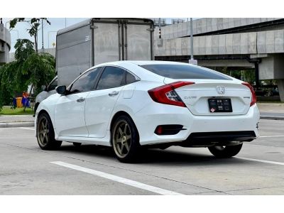 2017 HONDA CIVIC FC 1.8 EL เครดิตดีฟรีดาวน์ รูปที่ 4