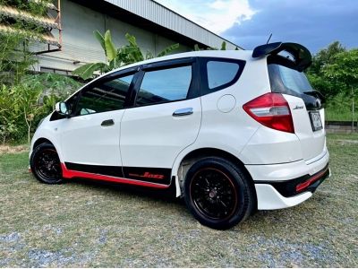 Honda Jazz 1.5 i-VTEC รุ่น V เกียร์ Auto ปี 2011 รูปที่ 4