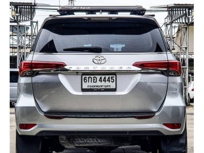 2018 TOYOTA FORTUNER 2.4V  ลูกค้าเครดิตดี เริ่มต้น 2.xx รูปที่ 4