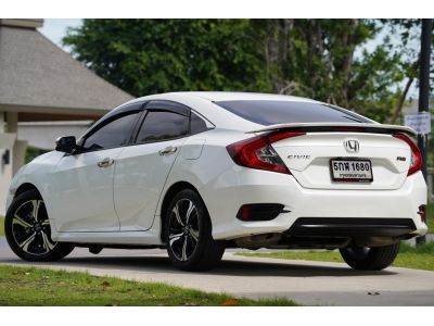 2016จด 2017 HONDA CIVIC 1.5 TURBO RS A/T สีขาว รูปที่ 4