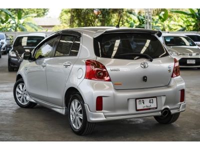 2012 toyota yaris 1.5 E สีเทา รูปที่ 4