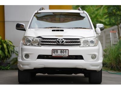 2010 TOYOTA FORTUNER 3.0 V TRD 4WD A/T สีขาว รูปที่ 4