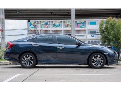 HONDA CIVIC 1.8 EL A/T ปี 2017 รูปที่ 4