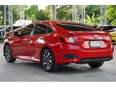 2018 HONDA CIVIC 1.8 EL  A/T สีแดง รูปที่ 4