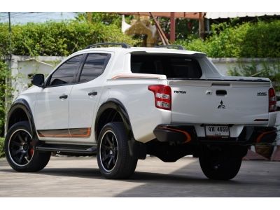 2017 MITSUBISHI  TRITON DOUBLECAB 2.4 PLUS ATHLETE สีขาว รูปที่ 4