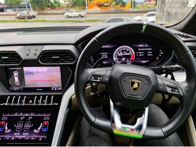 Lamborghini URUS V8 4.0 Bi-Turbo 2019 รูปที่ 4