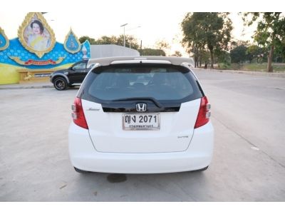 Honda Jazz 1.5V ตัวรองท๊อป เกียร์ออโต้ 2011 รูปที่ 4