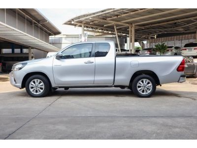 โตโยต้าชัวร์ ฟรีดาวน์ ผ่อนเดือนละ 6xxx บาท Toyota Revo C-cab 2.4 E M/T ปี 17 รูปที่ 4