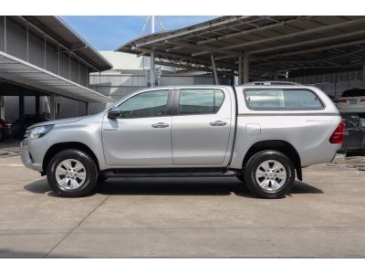 โตโยต้าชัวร์ ฟรีดาวน์ Toyota Revo D-cab 2.4 E Pre A/T ปี 17 รูปที่ 4